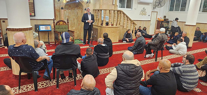 أمسية إيمانية حاشدة بمسجد العجمي في مدينة يافا